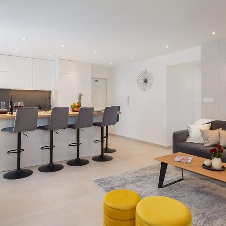 Luxury Apartment Silvery In Split Center With Jacuzzi, Sauna And Parking ภายนอก รูปภาพ