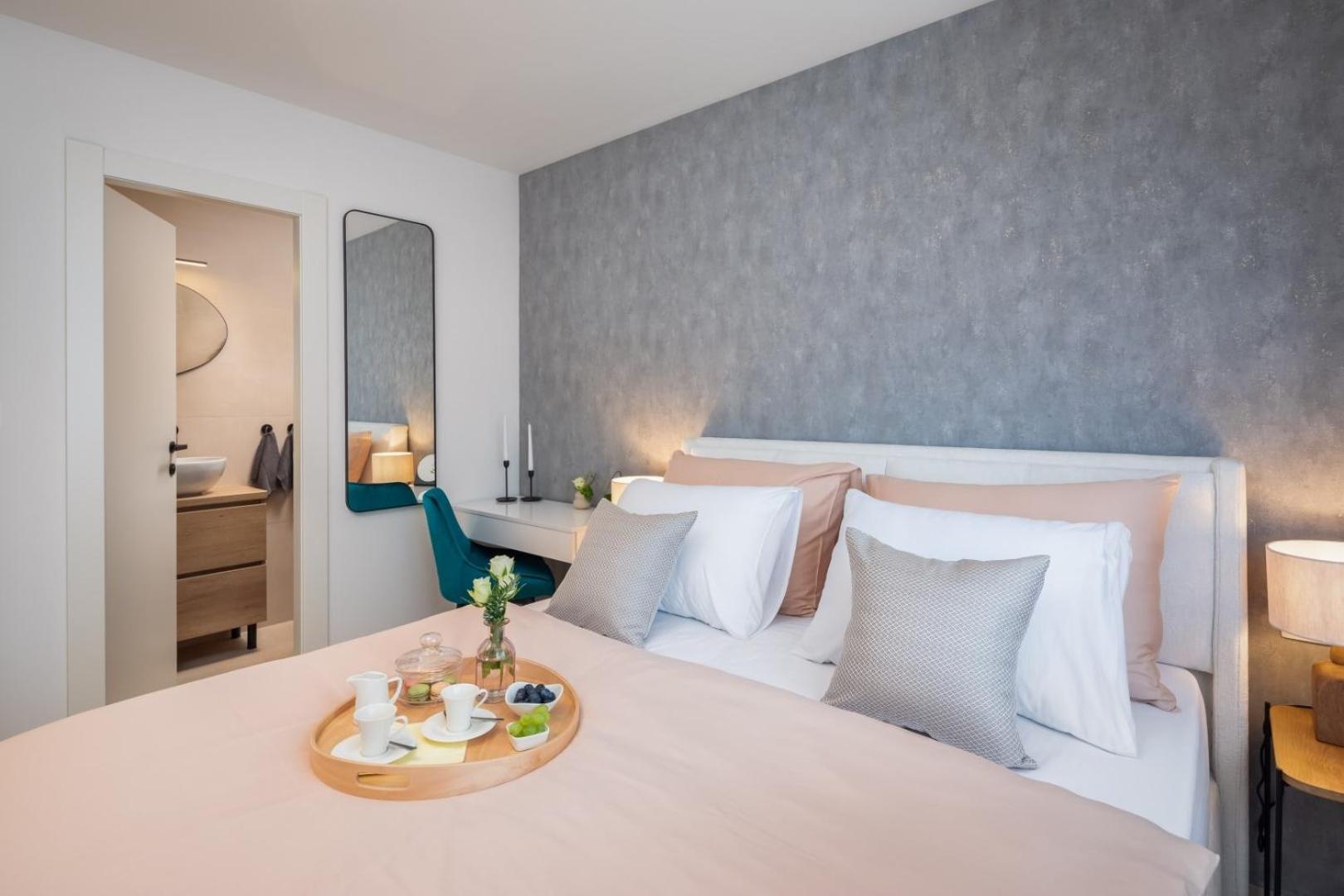 Luxury Apartment Silvery In Split Center With Jacuzzi, Sauna And Parking ภายนอก รูปภาพ